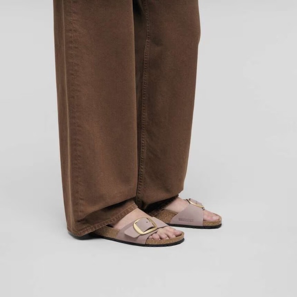 Like New - Birkenstock Madrid Big Buckle in Faded Purple - Picture 4 of 6